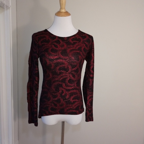 Red & Black Top - Picture 7 of 8